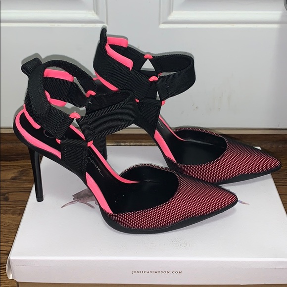 jessica simpson gazella pump